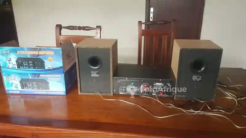 Ampli Personnalisé Avec Bluetooth usb Carte sd Radio FM - Vue 1