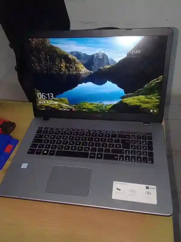 PC Asus Core i5 8th Génération - Vue 1
