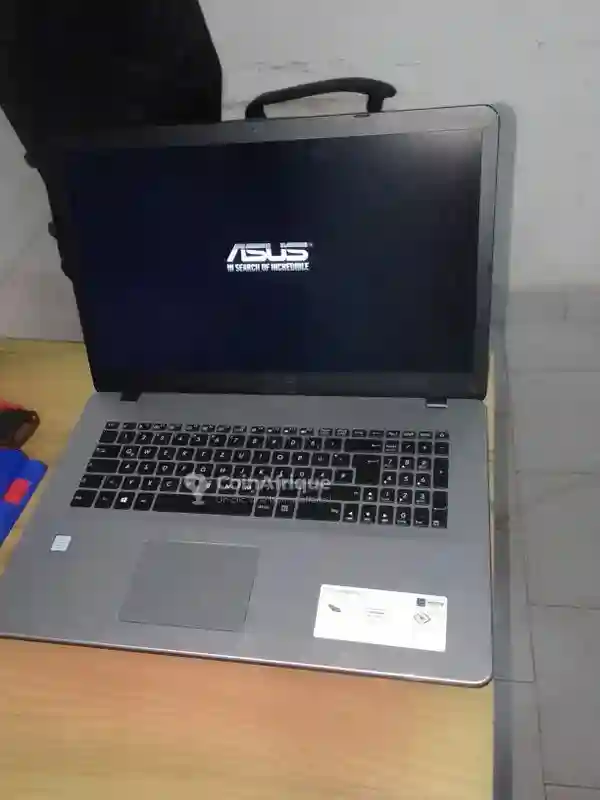 PC Asus Core i5 8th Génération - Vue 2