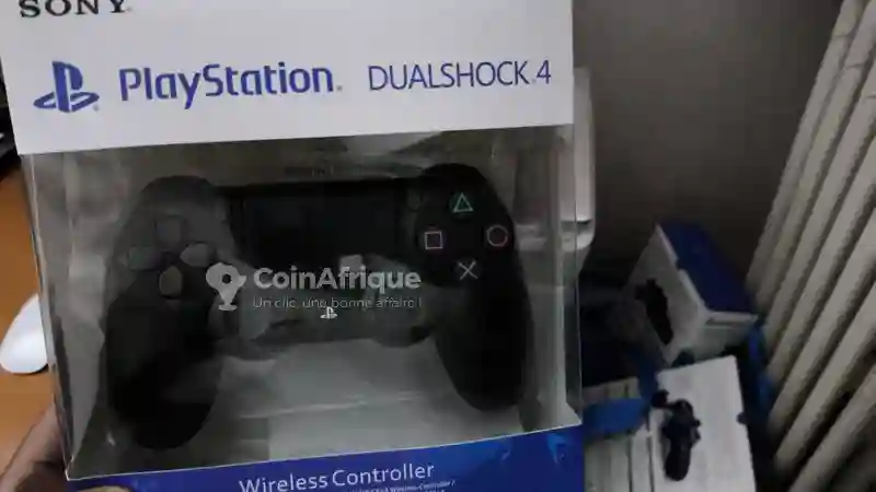 Manette Playstation 4 - Vue 1