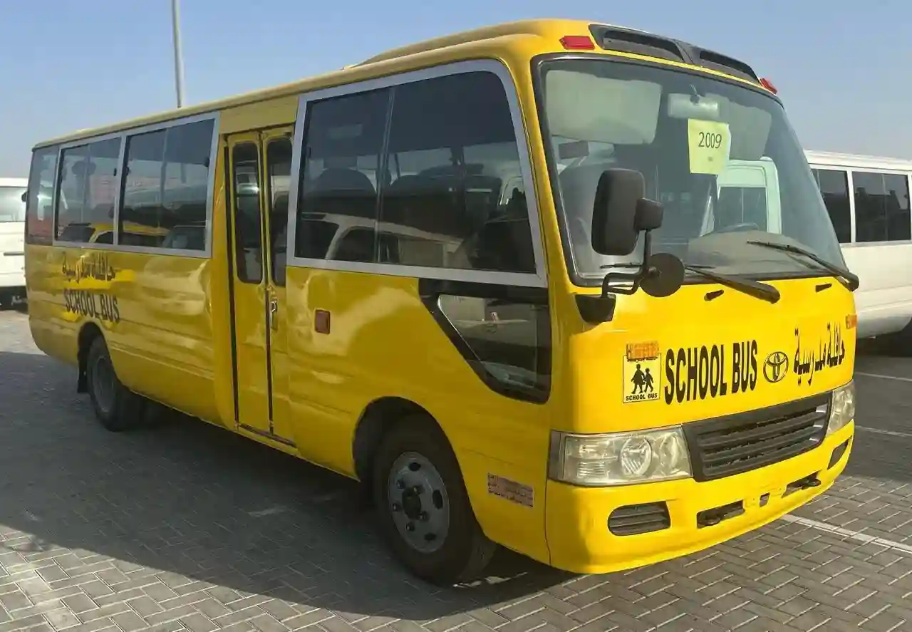 Toyota Coaster - Vue 1