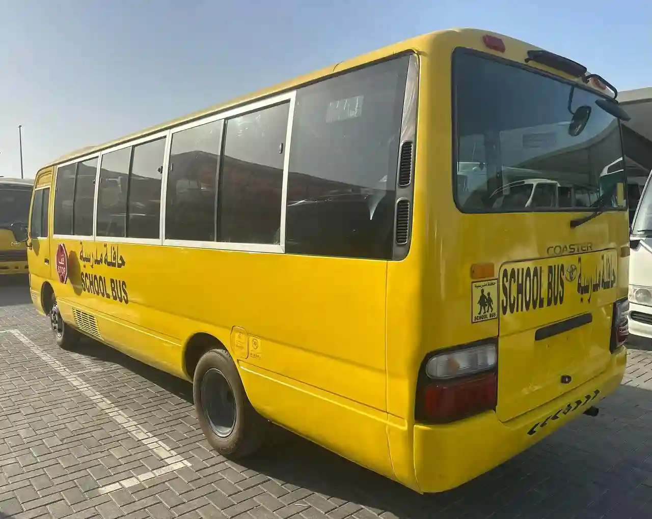 Toyota Coaster - Vue 6