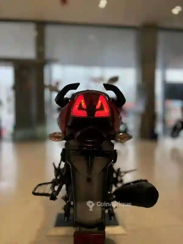 TVS 180 2024