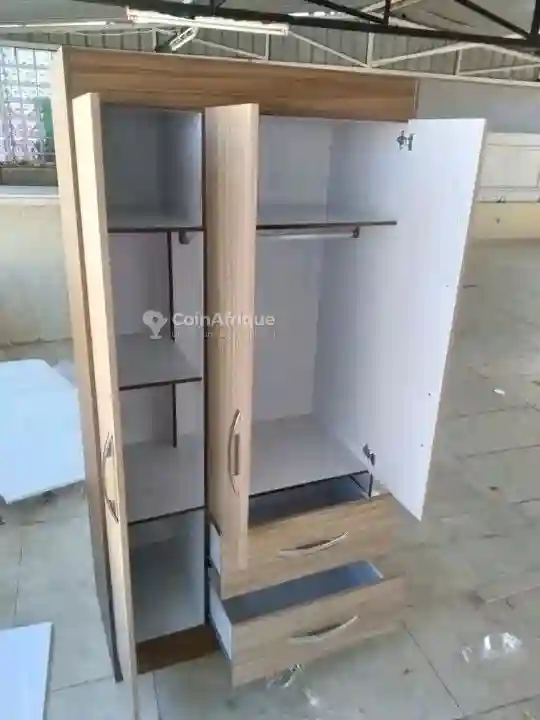 Armoire - Vue 1