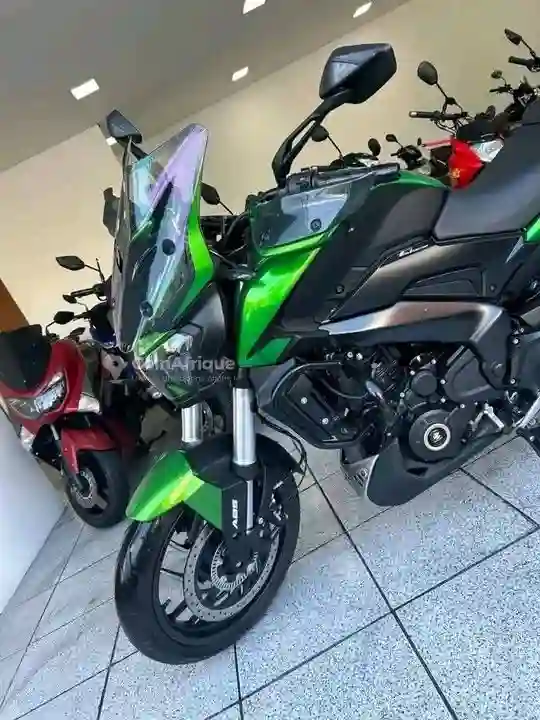 Moto Dream 2013